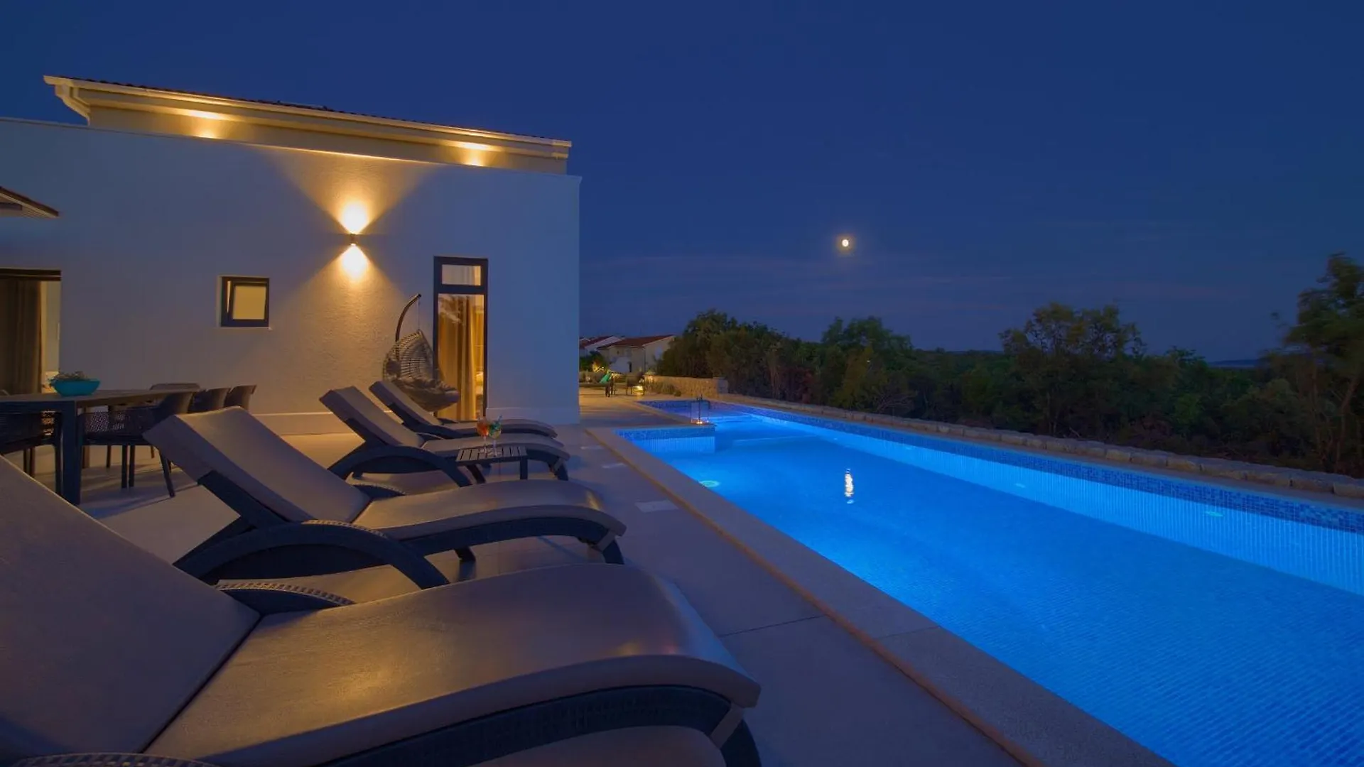 Villa Aurum With Sauna And Gym Krk Town