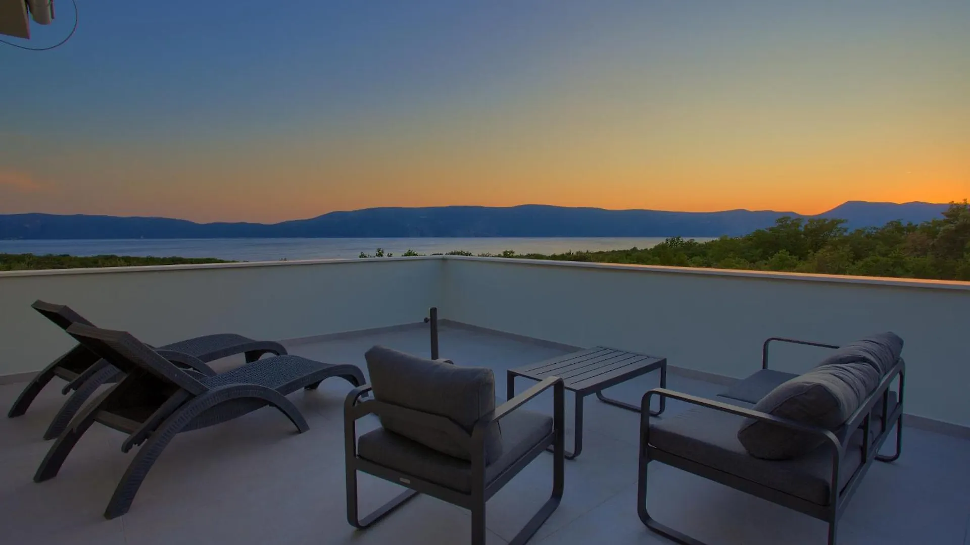 Villa Aurum With Sauna And Gym Krk Town