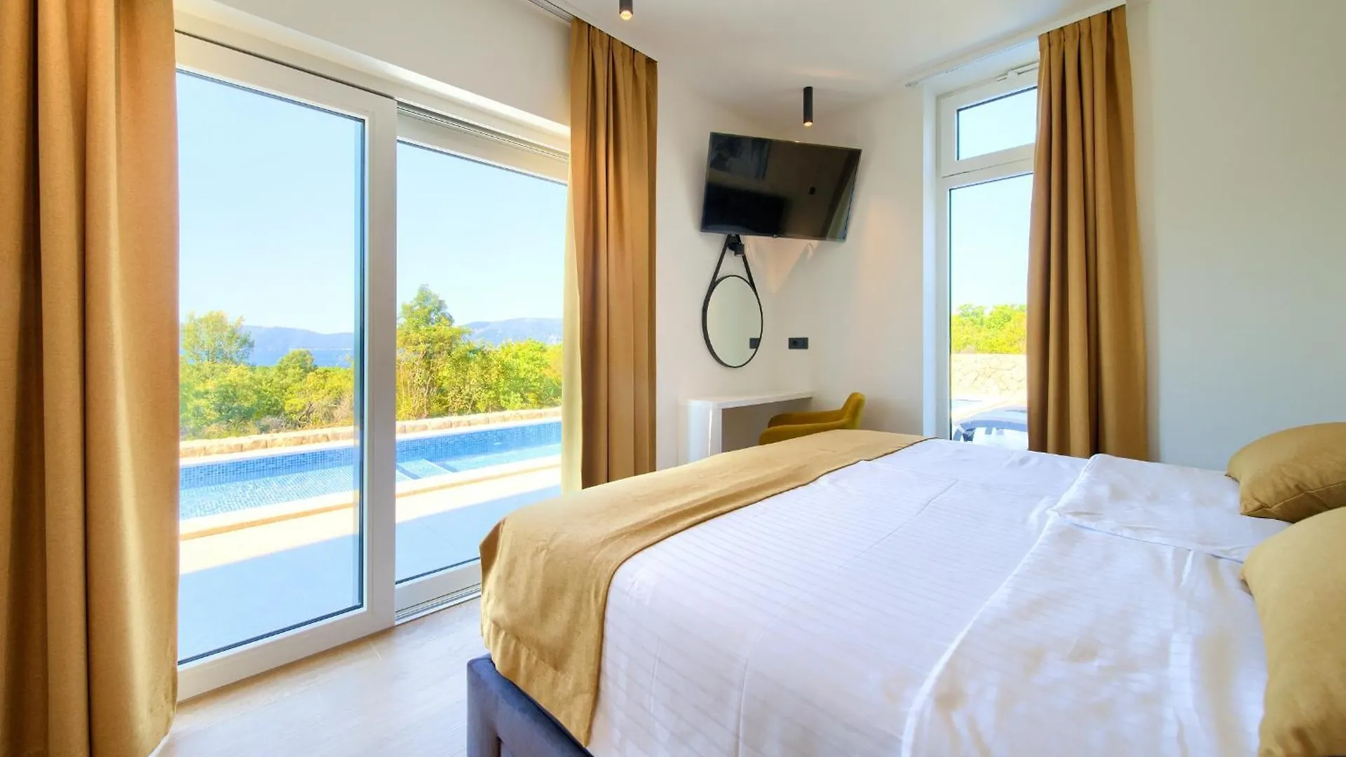 Villa Aurum With Sauna And Gym Krk Town 0*,
